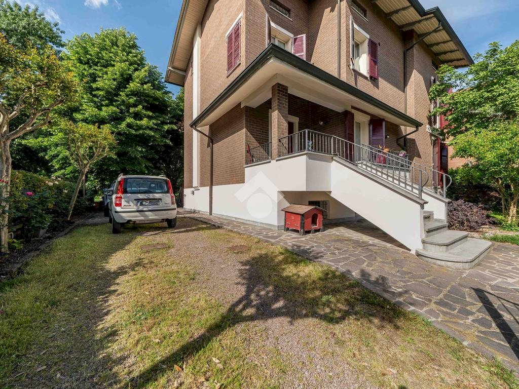 Villa Trifamiliare Via Alessandro Coppi, Castelnuovo Rangone - foto 1