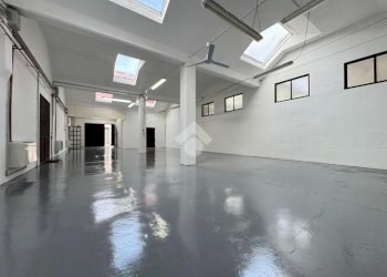 Capannone Vicolo L. Tolstoi, Galliate - foto 21