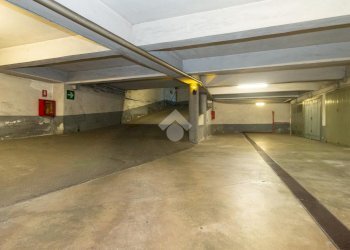 Box C.so Francia, Torino (zona Pozzo Strada) - foto 2