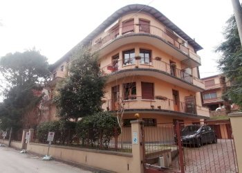 Three-room apartment Via Domenico Cimarosa, Bologna (neighborhood San Ruffillo) - photo 1