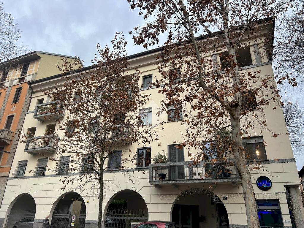 Negozio Via Vilfredo Pareto, Milano - foto 1