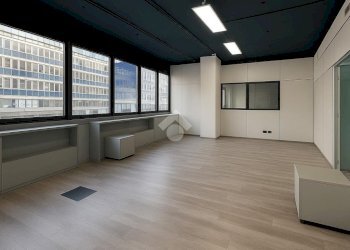 Ufficio Via Antonio Cechov, Milano (zona Gallaratese) - foto 1