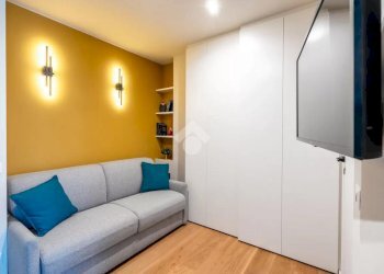 One-room apartment Via della Moscova, Milano - photo 1