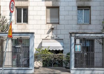 One-room apartment Via della Moscova, Milano - photo 14