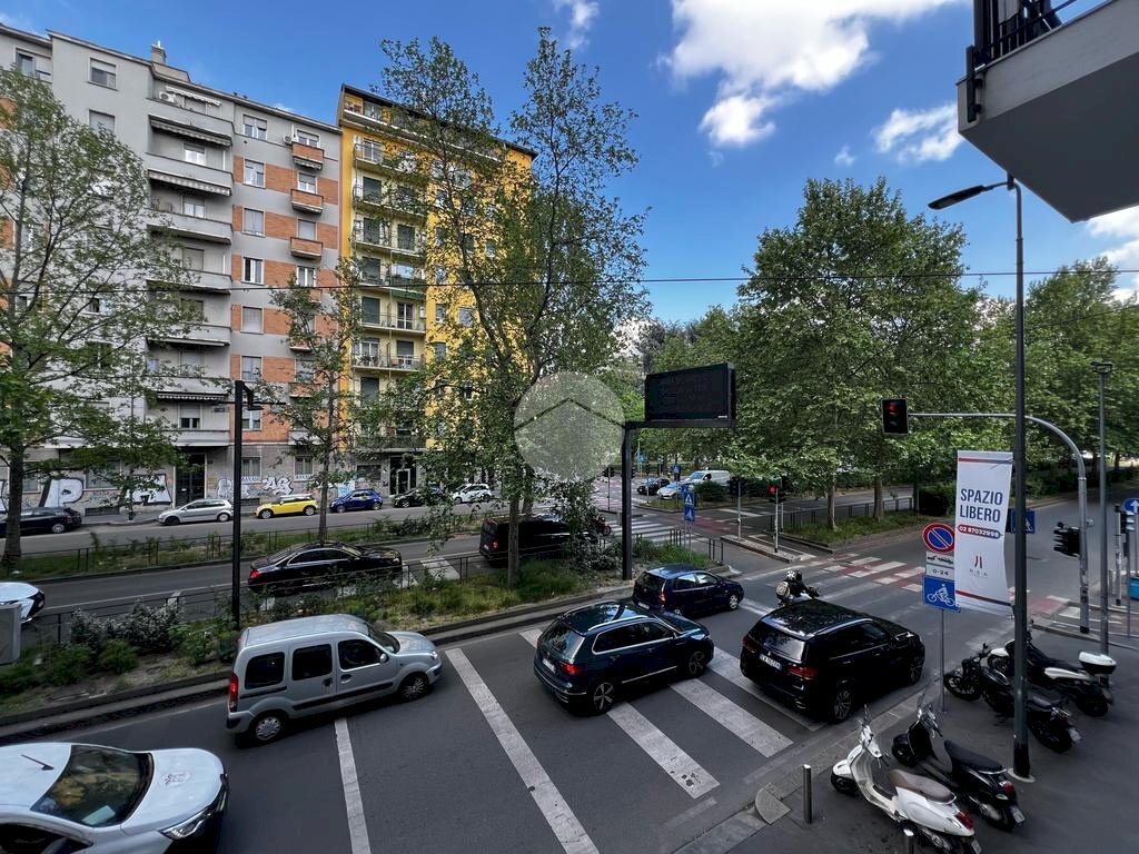 Two-room apartment Viale Misurata, Milano (neighborhood Solari) - photo 1