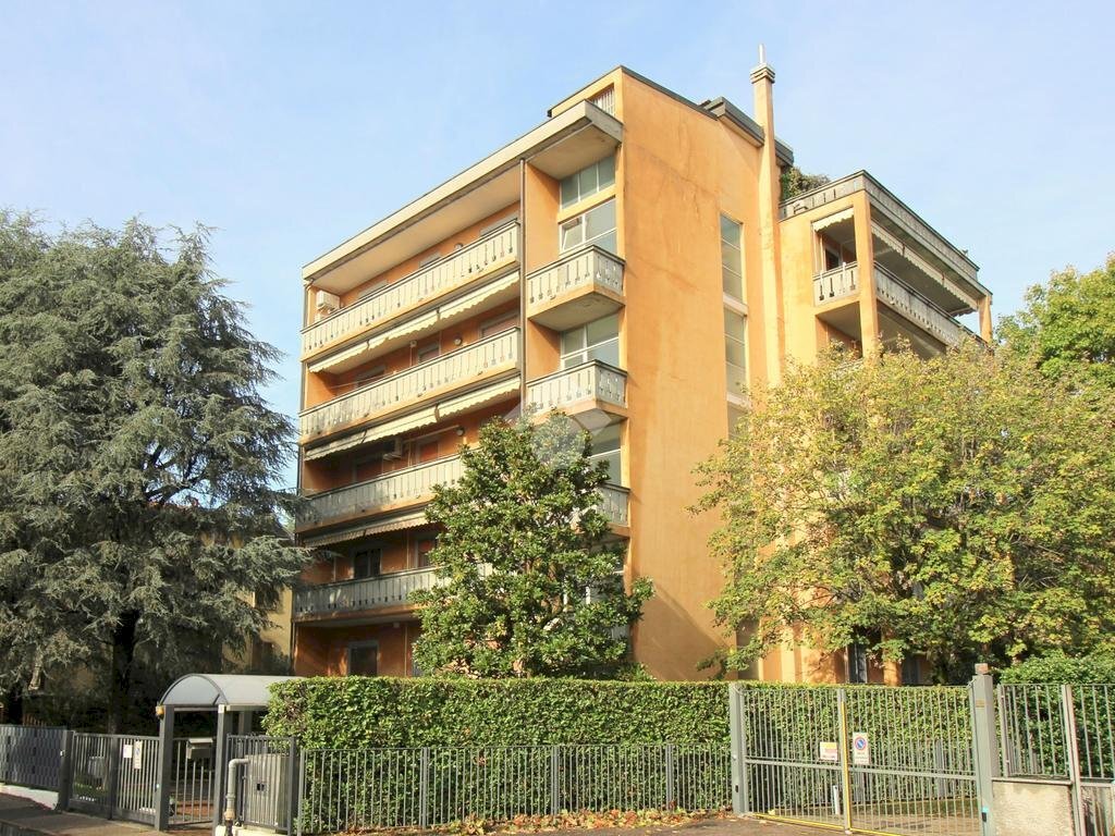 Four-room apartment Via Beatrice d'Este, Rho - photo 1