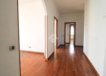 Four-room apartment Via Beatrice d'Este, Rho - photo 5
