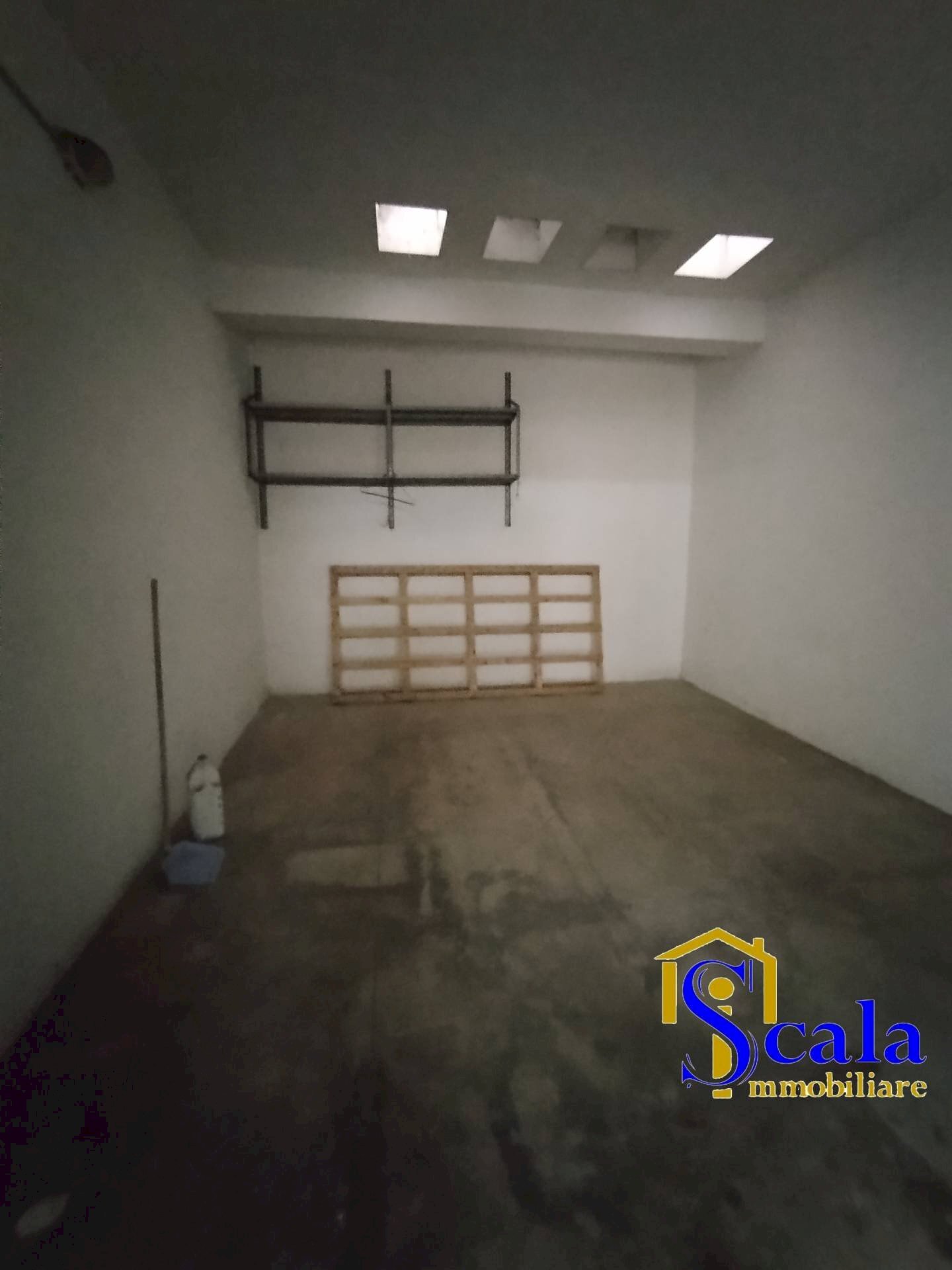 Foto 2 - Box viale europa, San Prisco - photo 2