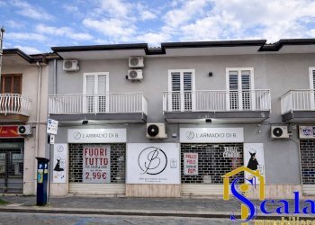 Foto 2 - Locale Commerciale CORSO ALDO MORO, Santa Maria Capua Vetere - foto 2