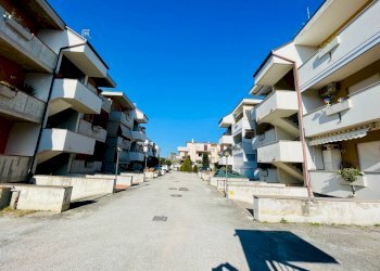 Foto 14 - Quadrilocale Via  Trieste
 
241, Porto Sant'Elpidio - foto 14