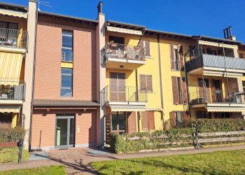 Foto 19 - Trilocale Via Don Sironi
 
1, Robecco sul Naviglio - foto 19