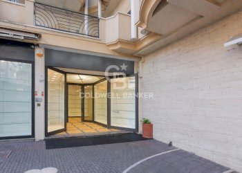 Foto 1 - Negozio viale Ceccarini
 
27, Riccione - foto 1