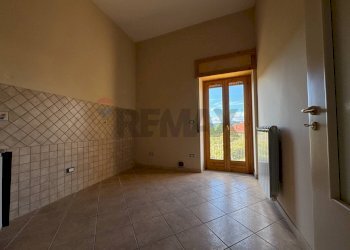 Stanza vuota - Appartamento Via della Libertà
 
77-79, Pietramelara - foto 12