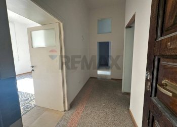 Hall / corridoio - Quadrilocale Matera - foto 4