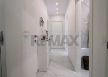 Hall / corridoio - Trilocale Matera - foto 8