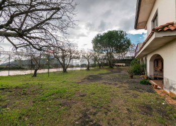 Giardino - Villa Via Dietro Serra
61, Viagrande - foto 1