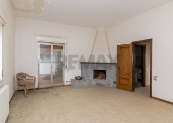 Soggiorno - Villa Via Dietro Serra
61, Viagrande - foto 31
