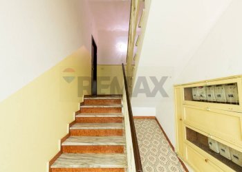 Scale - Appartamento VIA DOTT. GIOVANNI CHIARENZA
 
58, Aci Catena - foto 5