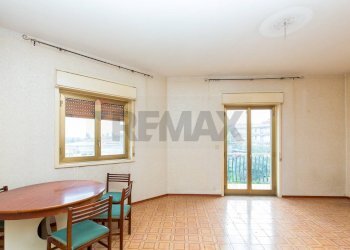 Sala da pranzo - Appartamento VIA DOTT. GIOVANNI CHIARENZA
 
58, Aci Catena - foto 12