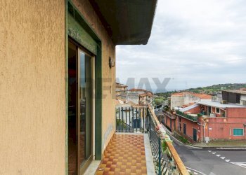Balcone - Appartamento VIA DOTT. GIOVANNI CHIARENZA
 
58, Aci Catena - foto 25