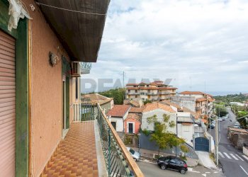 Balcone - Appartamento VIA DOTT. GIOVANNI CHIARENZA
 
58, Aci Catena - foto 26