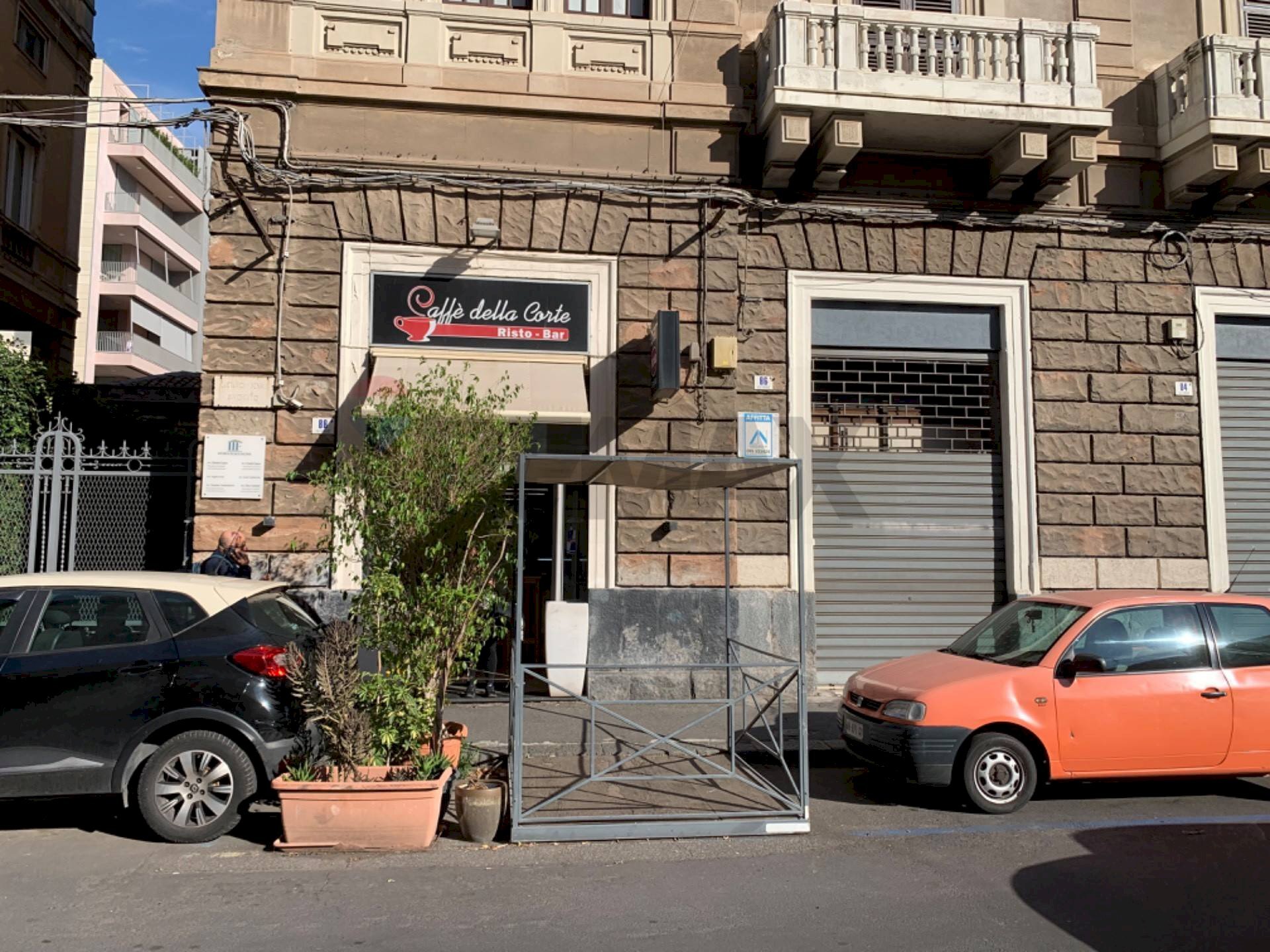 Edificio all\'aperto - Cafeteria - Cold Bar Via Firenze
 
88, Catania - photo 2