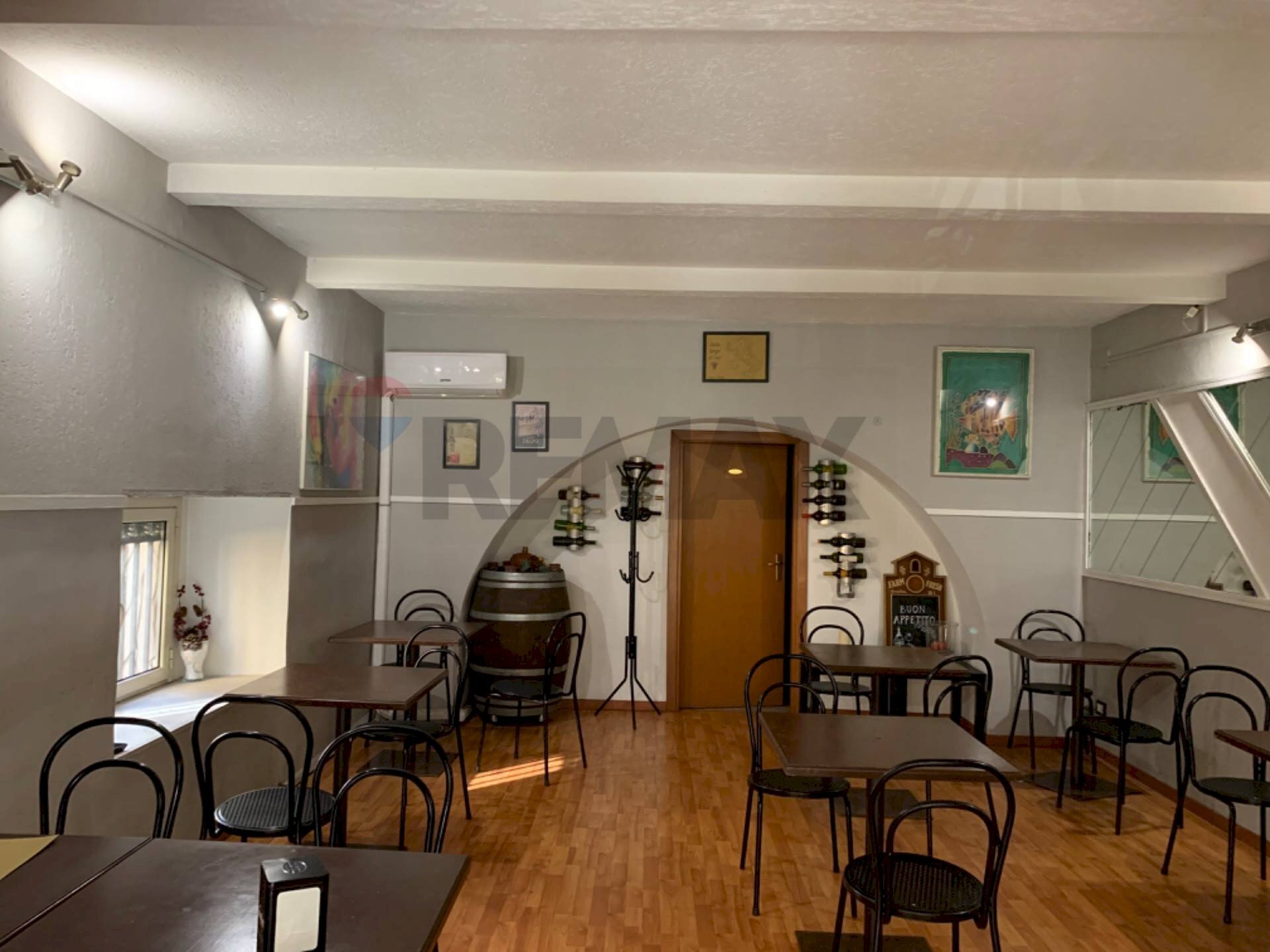 Sala da pranzo - Cafeteria - Cold Bar Via Firenze
 
88, Catania - photo 3