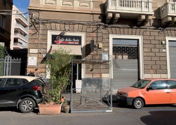Edificio all\'aperto - Cafeteria - Cold Bar Via Firenze
 
88, Catania - photo 2
