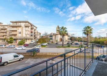 Balcone - Trilocale via empedocle
 
4, Caltagirone - foto 5