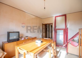 Sala da pranzo - Trilocale via empedocle
 
4, Caltagirone - foto 8