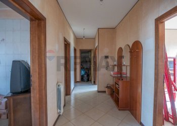 Hall / corridoio - Trilocale via empedocle
 
4, Caltagirone - foto 15