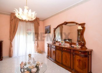 Sala da pranzo - Appartamento Viale Biagio Pecorino
 
14 c, Catania - foto 4