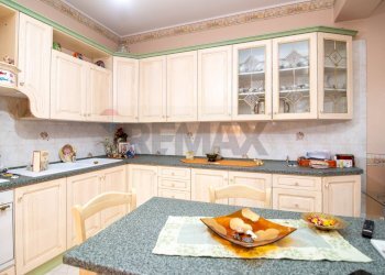 Cucina - Appartamento Viale Biagio Pecorino
 
14 c, Catania - foto 24