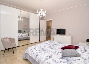 Camera / camera da letto - Quadrilocale via loreto
 
16, Acireale - foto 21