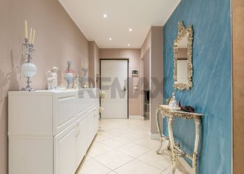 Hall / corridoio - Casa semi indipendente Via Antonio de Curtis
 
41, Misterbianco - foto 4