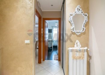 Hall / corridoio - Casa semi indipendente Via Antonio de Curtis
 
41, Misterbianco - foto 9