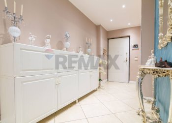 Hall / corridoio - Casa semi indipendente Via Antonio de Curtis
 
41, Misterbianco - foto 20