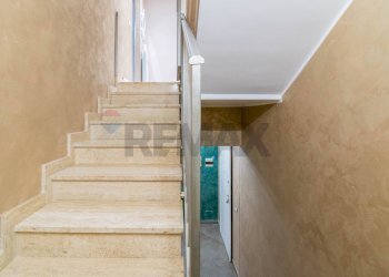 Scale - Casa semi indipendente Via Antonio de Curtis
 
41, Misterbianco - foto 31