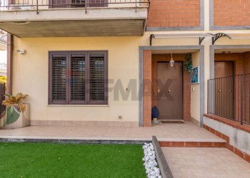 Terrazza - Casa semi indipendente Via Antonio de Curtis
 
41, Misterbianco - foto 32