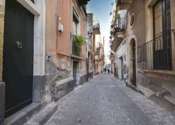 Edificio all\'aperto - Casa indipendente via lettighieri
 
53, Acireale - foto 13