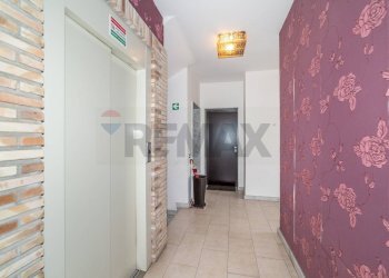 Hall / corridoio - Trilocale Via Vitaliti
 
40, Catania - foto 7