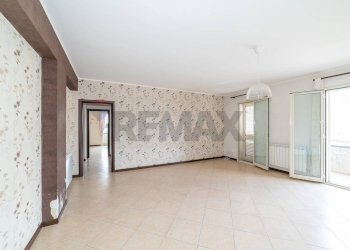 Stanza vuota - Trilocale Via Vitaliti
 
40, Catania - foto 8