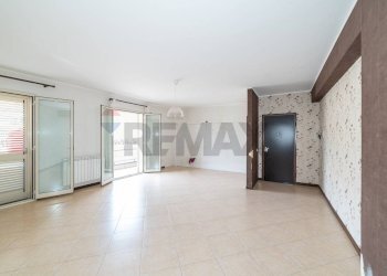 Stanza vuota - Trilocale Via Vitaliti
 
40, Catania - foto 9