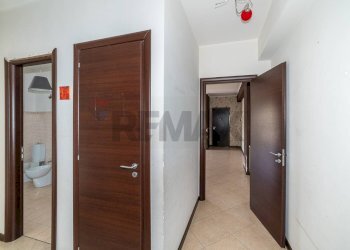 Hall / corridoio - Trilocale Via Vitaliti
 
40, Catania - foto 14