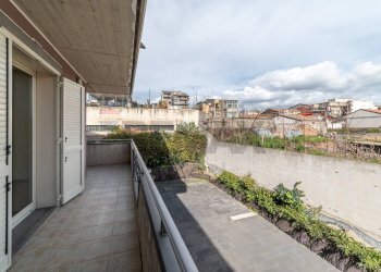 Balcone - Trilocale Via Vitaliti
 
40, Catania - foto 21