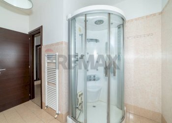 Bagno - Trilocale Via Vitaliti
 
40, Catania - foto 25