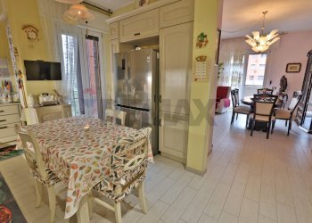 Sala da pranzo - Quadrilocale via Luigi Capuana
 
50, Rho - foto 6