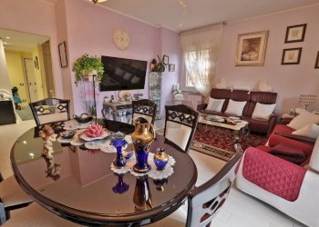 Sala da pranzo - Quadrilocale via Luigi Capuana
 
50, Rho - foto 7