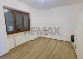 Stanza vuota - Trilocale VIA DEI GLADIOLI
 
11, Recanati - foto 24