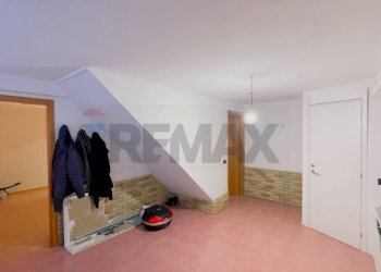 Camera / camera da letto - Trilocale VIA DEI GLADIOLI
 
11, Recanati - foto 32